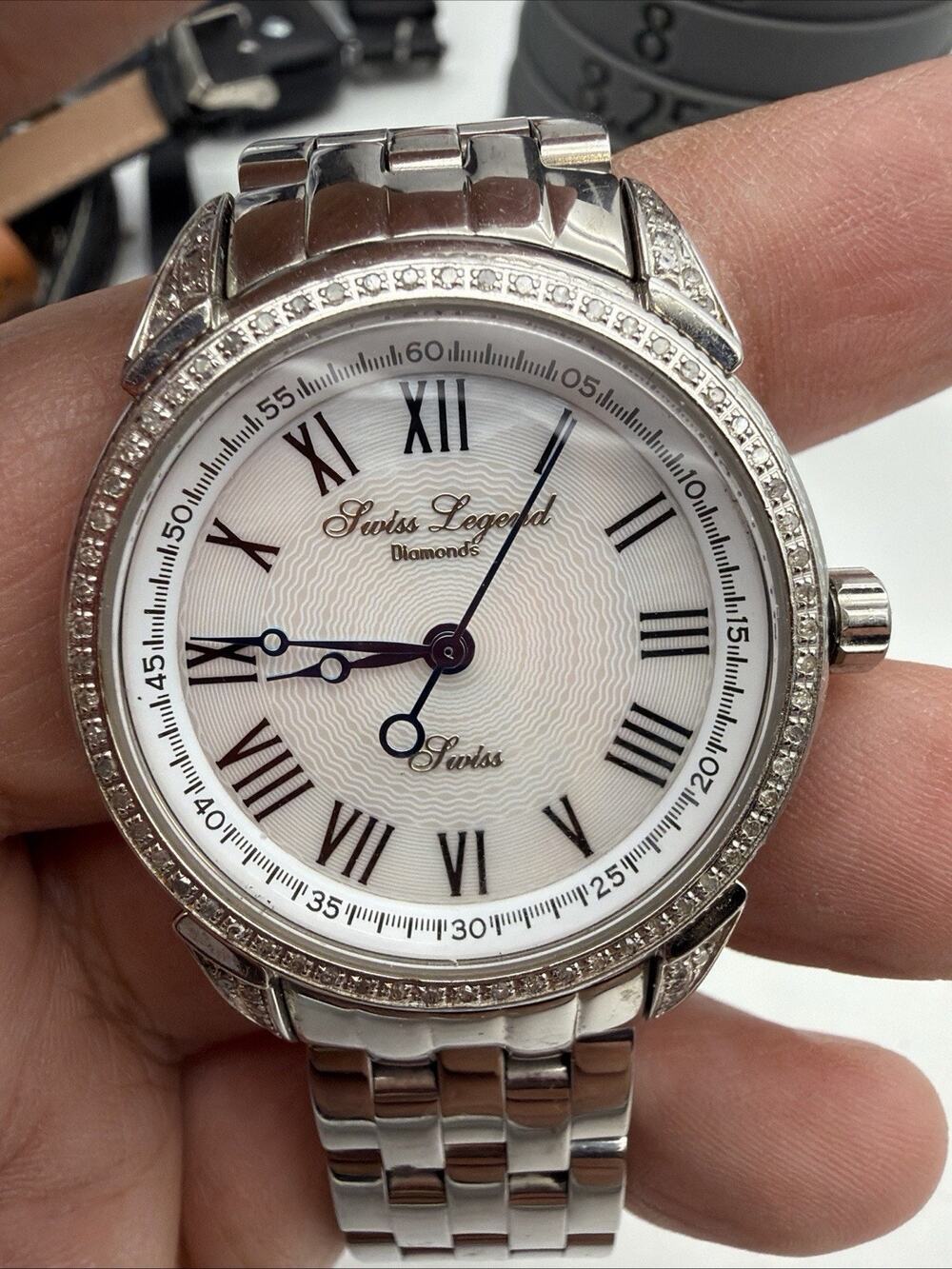 Swiss Legend Diamonds Women’s Watch New Battery Working